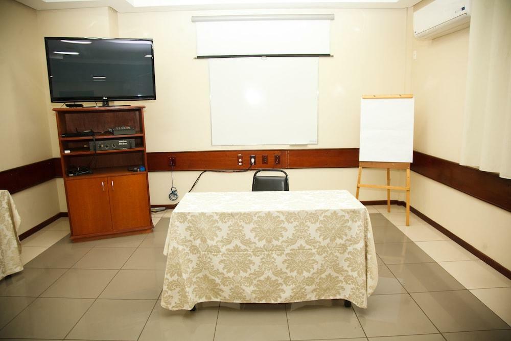 Villalba Hotel Уберландия Экстерьер фото